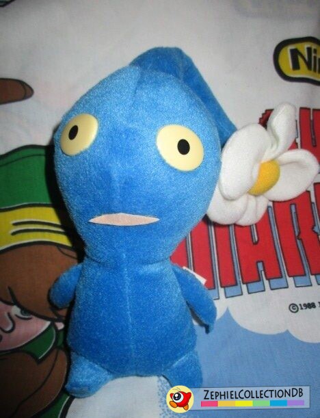 Blue Pikmin Plush with Flower