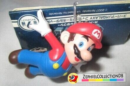 Super Mario Galaxy Flying Mario Figure Keychain